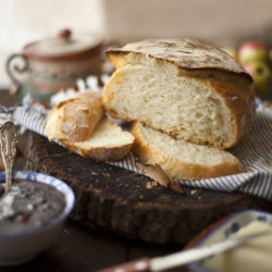No-knead bread / Pâine nefrământată